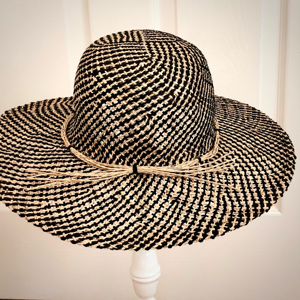 Tan/Black Striped Wicker Hat - Picture 3 of 8